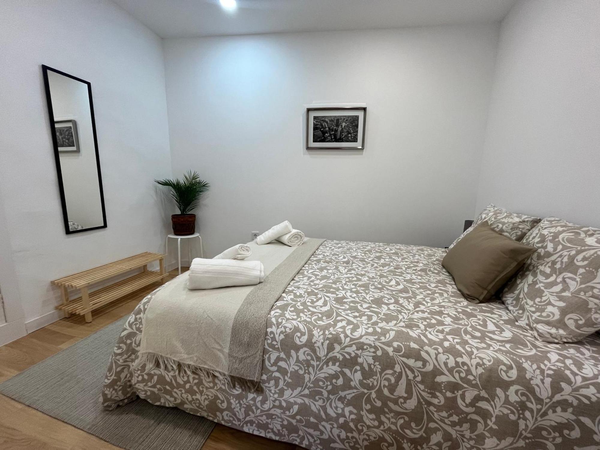 Fogar Maio - Apartamento En Casco Historico Ourense Esterno foto